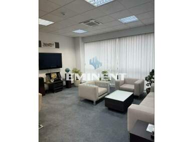 Poslovni prostor / Lokal, Beograd - Blok 34, Carina - Studentski Grad | Izdavanje · 143m² · 2.288€