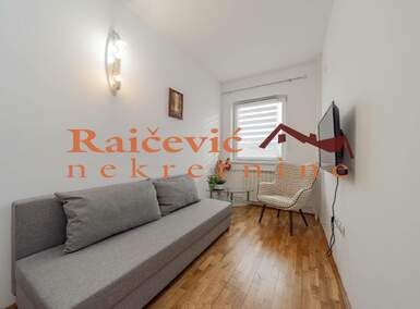 Jednoiposoban stan, Beograd - Vracar | Izdavanje · 43m² · 550€