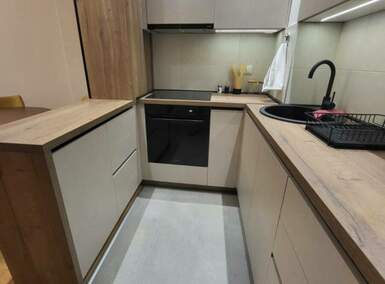 Trosoban stan, Beograd - Južni bulevar | Izdavanje · 60m² · 1.050€