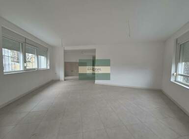 Cetvorosoban stan, Paraćin | Izdavanje · 97m² · 500€