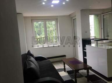 Garsonjera, Niš - Palilula | Izdavanje · 28m² · 240€