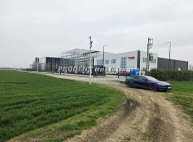 Plac, Beograd - Dobanovci | Prodaja · 915.000€