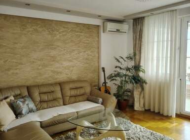 Troiposoban stan, Novi Sad | Izdavanje · 90m² · 1.000€