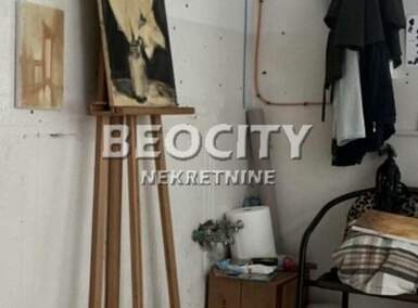 Poslovni prostor / Lokal, Beograd - Blok 70 (kineski Tc) | Izdavanje · 32m² · 290€