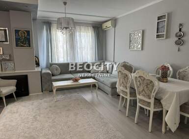 Trosoban stan, Novi Sad - Centar | Prodaja · 72m² · 210.000€
