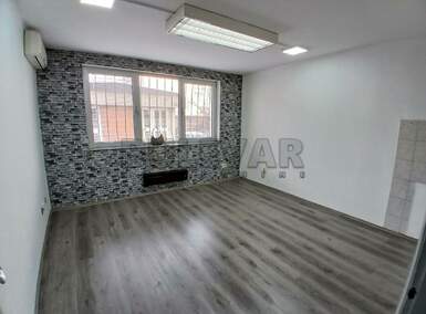 Poslovni prostor / Lokal, Niš - Centar | Izdavanje · 32m² · 300€