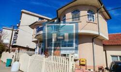 Kuća, Paraćin | Izdavanje · 94m² · 350€