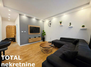 Jednoiposoban stan, Novi Sad - Petrovaradin | Prodaja · 42m² · 121.500€