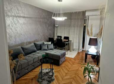 Trosoban stan, Beograd - Svetozara Markovića | Izdavanje · 70m² · 1.000€