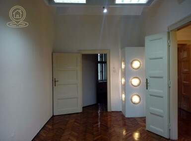 Troiposoban stan, Novi Sad | Izdavanje · 93m² · 600€