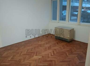 Jednoiposoban stan, Niš - Nova železnička kolonija | Izdavanje · 37m² · 230€