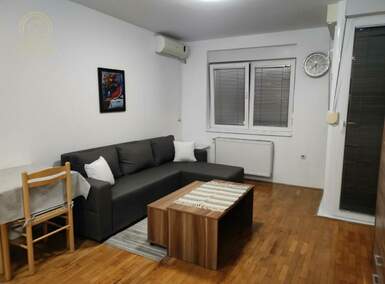 Garsonjera, Novi Sad | Izdavanje · 25m² · 300€