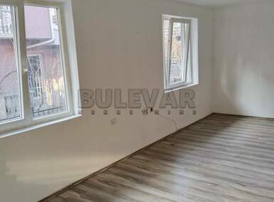 Jednoiposoban stan, Niš - Brzi brod | Izdavanje · 50m² · 250€