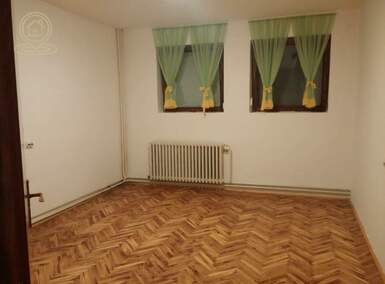 Kuća, Novi Sad | Izdavanje · 120m² · 550€