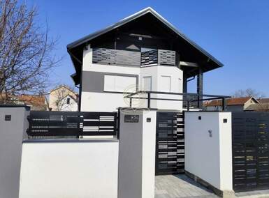 Kuća, Novi Sad | Prodaja · 250m² · 305.999€