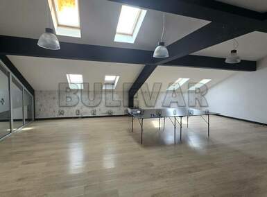 Poslovni prostor / Lokal, Niš - Centar | Izdavanje · 160m² · 1.200€