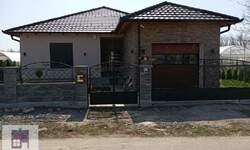 Kuća, Beograd - Belo Polje | Prodaja · 196m² · 250.000€