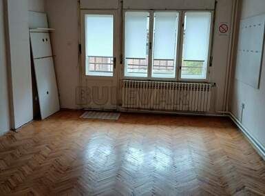 Poslovni prostor / Lokal, Kragujevac - Centar | Izdavanje · 93m² · 500€