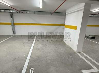 Garaza, Niš - Čair | Izdavanje · 14m² · 80€