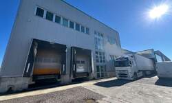 Poslovni prostor / Lokal, Pećinci - Šimanovci | Izdavanje · 3200m² · 1.200€