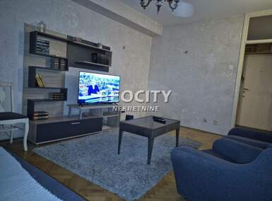 Trosoban stan, Beograd - Centar (uži) | Izdavanje · 74m² · 450€