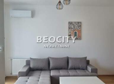 Dvosoban stan, Novi Sad - Centar | Izdavanje · 40m² · 500€