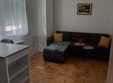 Garsonjera, Niš - Durlan | Izdavanje · 20m² · 270€