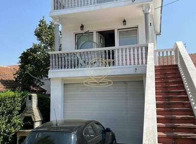 Kuća, Beograd - Dušanovac | Izdavanje · 80m² · 600€