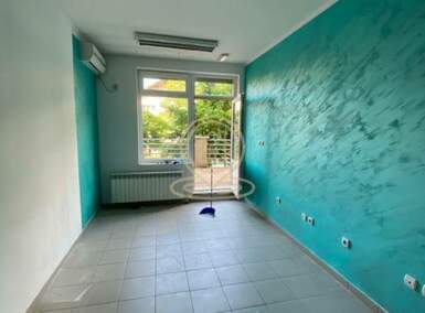 Poslovni prostor / Lokal, Beograd - Cerak | Izdavanje · 20m² · 350€