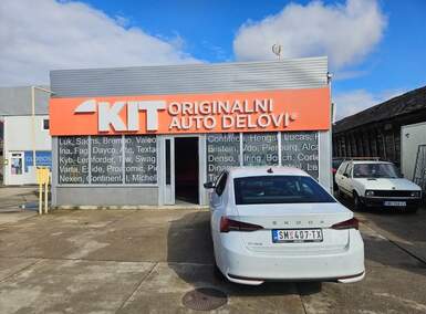 Poslovni prostor / Lokal, Sremska Mitrovica | Izdavanje · 220m² · 10€