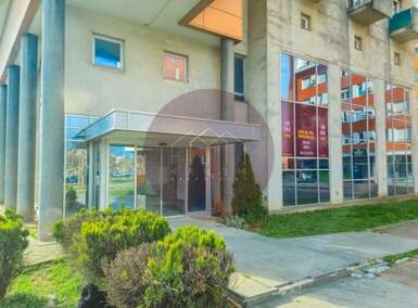 Poslovni prostor / Lokal, Beograd - Konjarnik | Izdavanje · 331m² · 4.000€