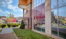 Poslovni prostor / Lokal, Beograd - Konjarnik | Izdavanje · 1195m² · 6.500€