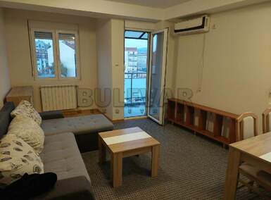Jednoiposoban stan, Niš - Obilićev venac | Izdavanje · 46m² · 320€