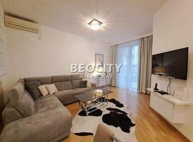Trosoban stan, Beograd - Vračar (centar) | Izdavanje · 70m² · 1.200€