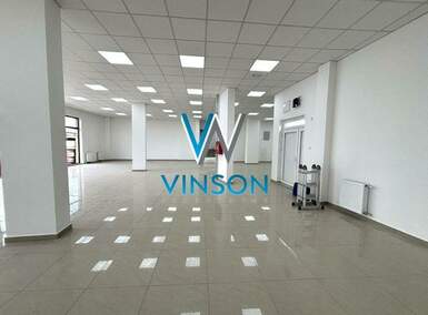 Poslovni prostor / Lokal, Novi Sad - Petrovaradin | Izdavanje · 210m² · 1.800€