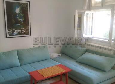 Garsonjera, Niš - Centar | Izdavanje · 37m² · 280€
