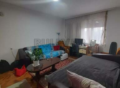 Garsonjera, Niš - Centar | Izdavanje · 33m² · 350€