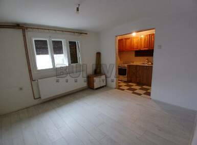 Dvosoban stan, Niš - Durlan | Izdavanje · 75m² · 250€
