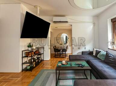 Jednoiposoban stan, Niš - Pantelej(Niš) | Izdavanje · 40m² · 380€