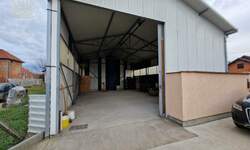 Poslovni prostor / Lokal, Novi Sad | Izdavanje · 100m² · 700€