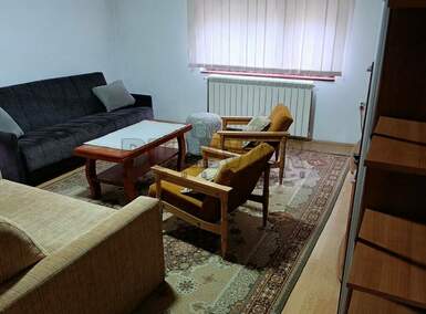 Jednoiposoban stan, Niš - Durlan | Izdavanje · 70m² · 300€