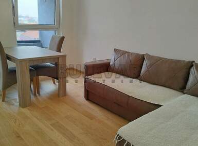 Garsonjera, Niš - Obilićev venac | Izdavanje · 31m² · 300€