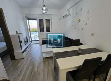 Jednoiposoban stan, Jagodina | Izdavanje · 34m² · 250€