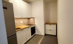 Poslovni prostor / Lokal, Novi Sad | Izdavanje · 61m² · 790€