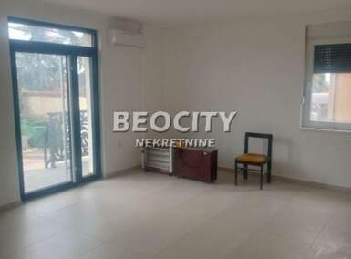 Poslovni prostor / Lokal, Beograd - Kaluđerica | Izdavanje · 60m² · 400€