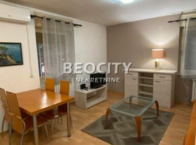 Dvosoban stan, Novi Sad - Podbara | Izdavanje · 45m² · 300€