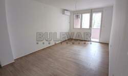 Poslovni prostor / Lokal, Niš - Bulevar Nemanjića | Izdavanje · 49m² · 300€