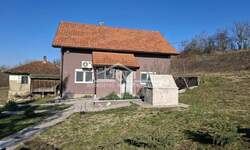 Kuća, Aranđelovac - Banja | Prodaja · 180m² · 196.000€