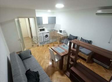 Garsonjera, Niš - Bulevar Nemanjića | Izdavanje · 24m² · 250€