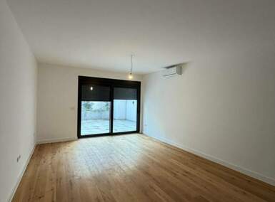 Poslovni prostor / Lokal, Beograd - Lekino Brdo | Izdavanje · 90m² · 1.000€